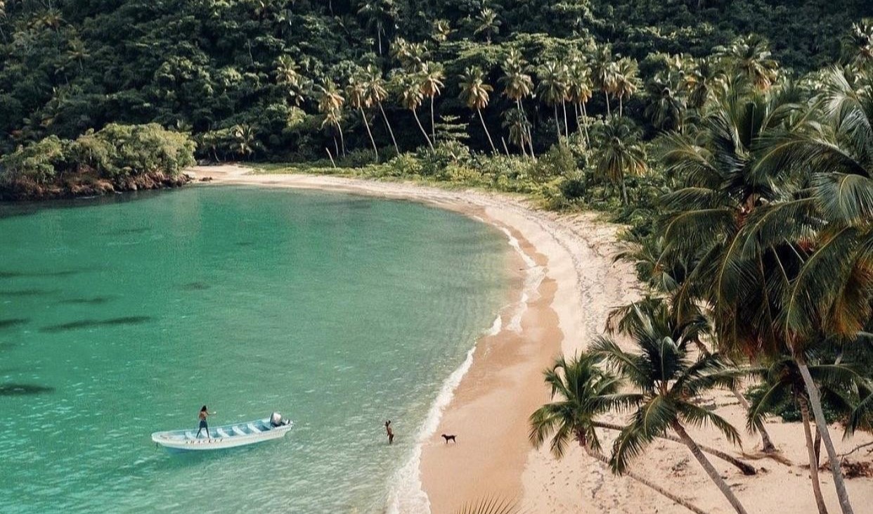 Wild beach private boat tour Las Terrenas